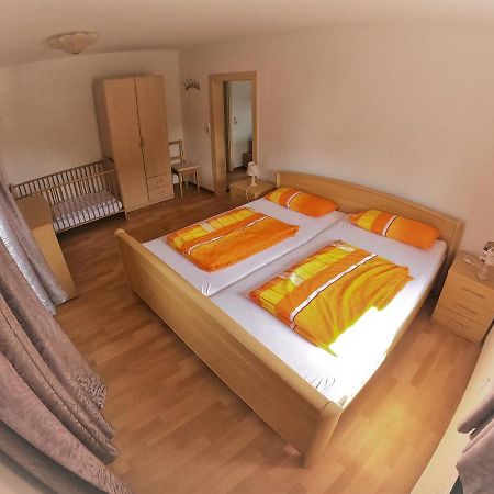 Ferienwohnung Haubner Neukieritzsch エクステリア 写真