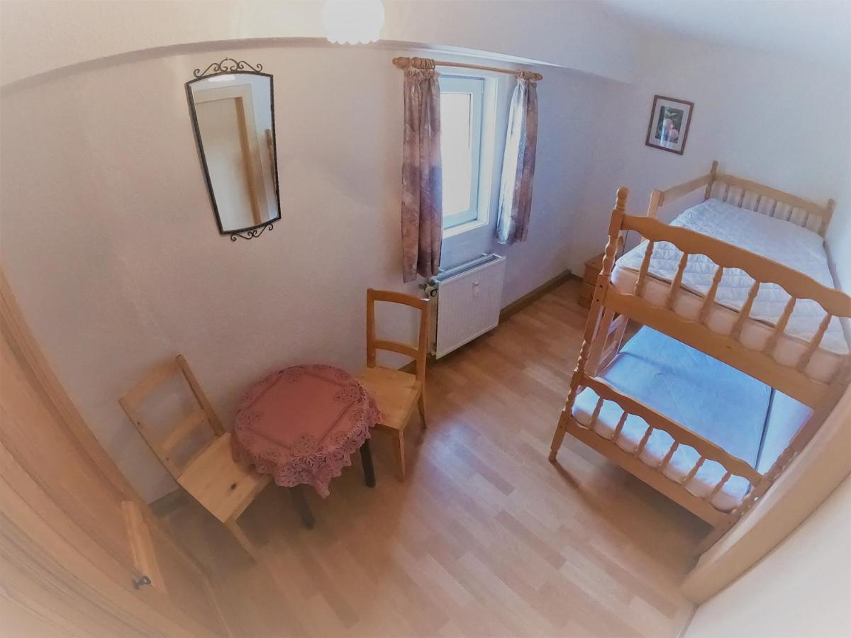 Ferienwohnung Haubner Neukieritzsch エクステリア 写真