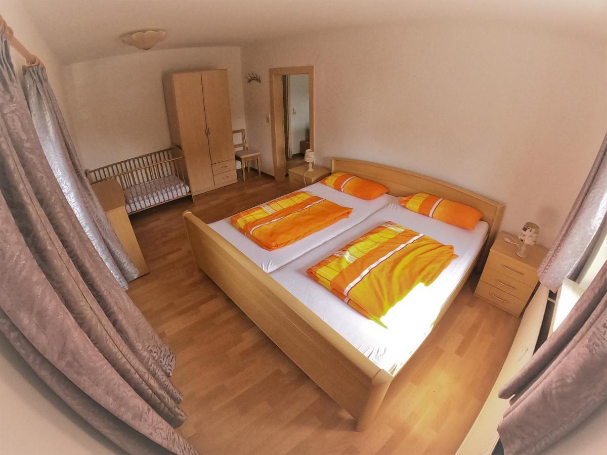 Ferienwohnung Haubner Neukieritzsch エクステリア 写真