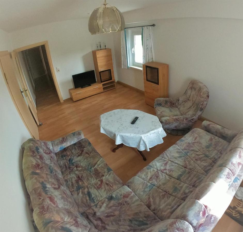 Ferienwohnung Haubner Neukieritzsch エクステリア 写真